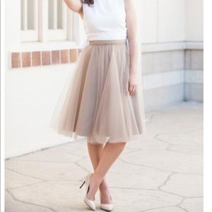 dove grey tulle skirt size medium